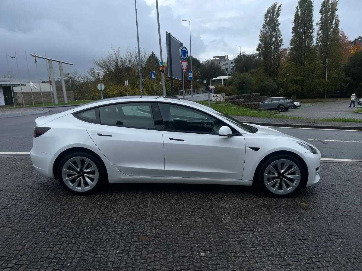 tesla-model-3-2022-eletrico-0cc