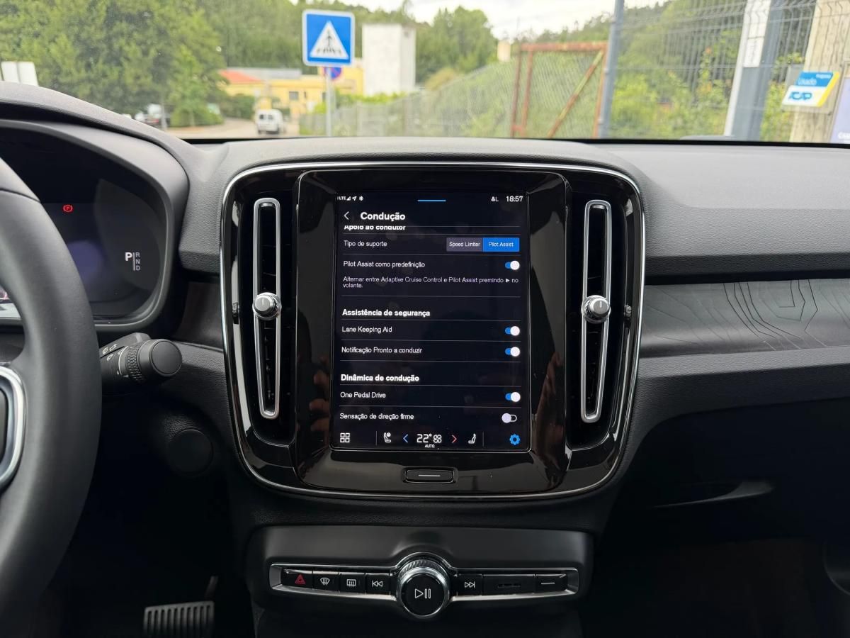 volvo-c40-2023-eletrico-0cc