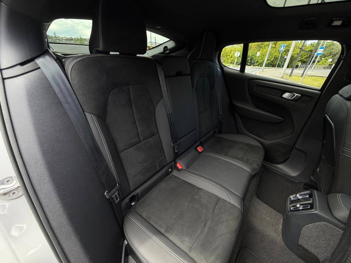 volvo-c40-2023-eletrico-0cc