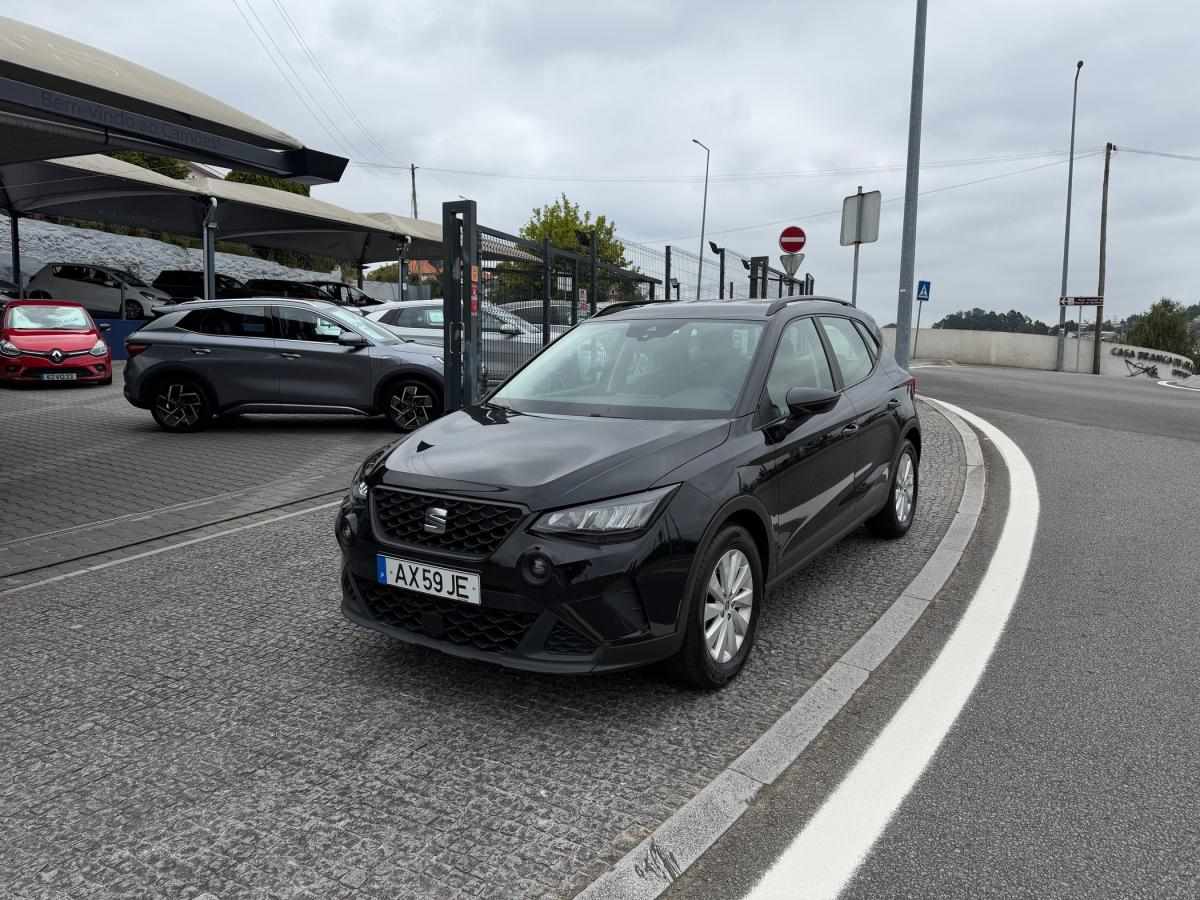seat-arona-2023-gasolina-999cc