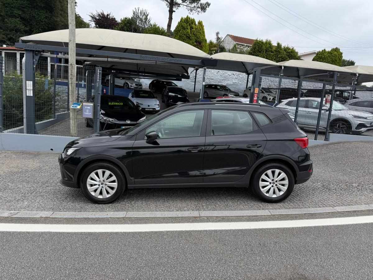 seat-arona-2023-gasolina-999cc