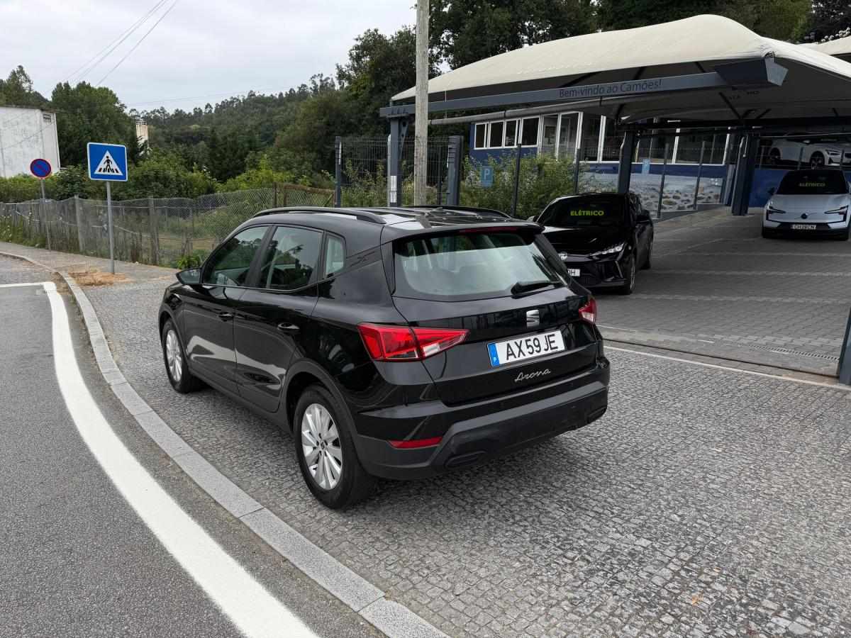 seat-arona-2023-gasolina-999cc