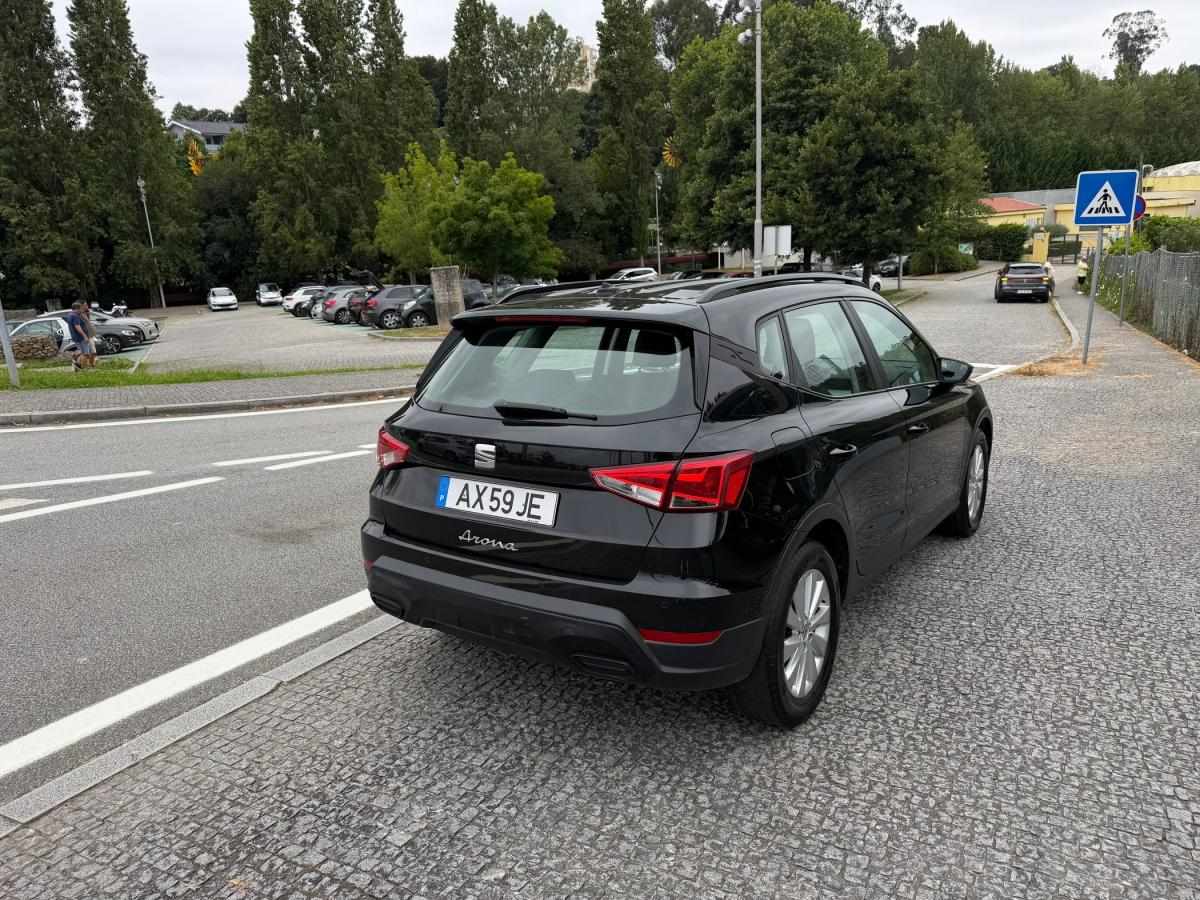 seat-arona-2023-gasolina-999cc