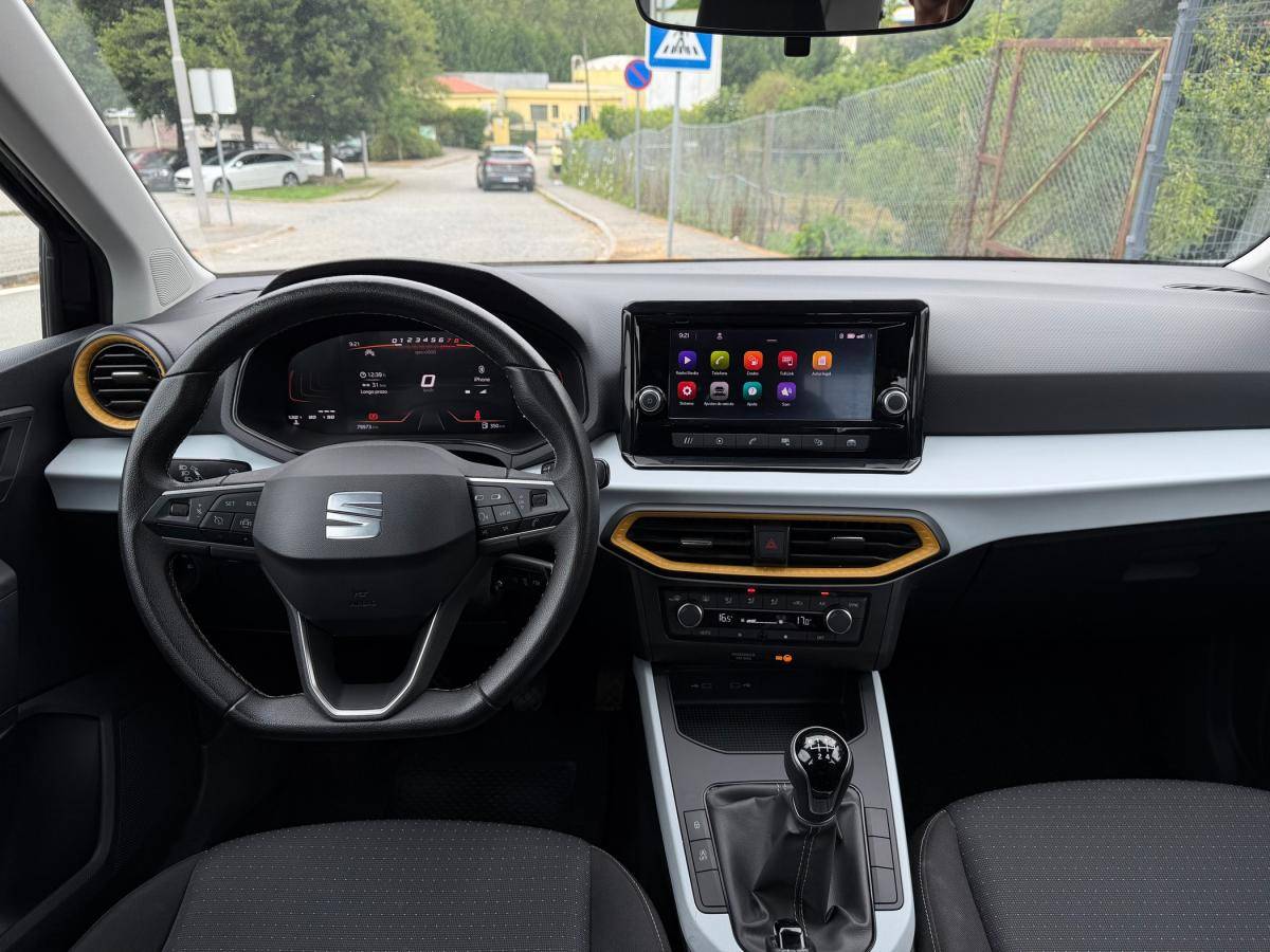 seat-arona-2023-gasolina-999cc