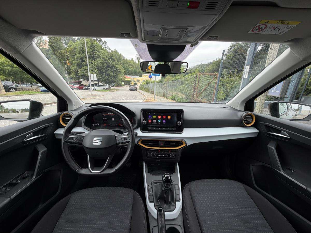 seat-arona-2023-gasolina-999cc
