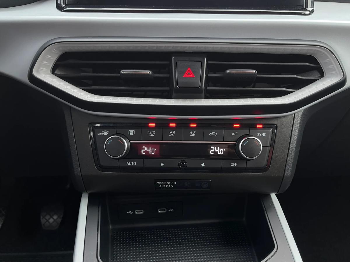 seat-arona-2023-gasolina-999cc