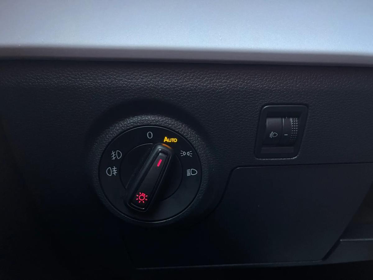 seat-arona-2023-gasolina-999cc