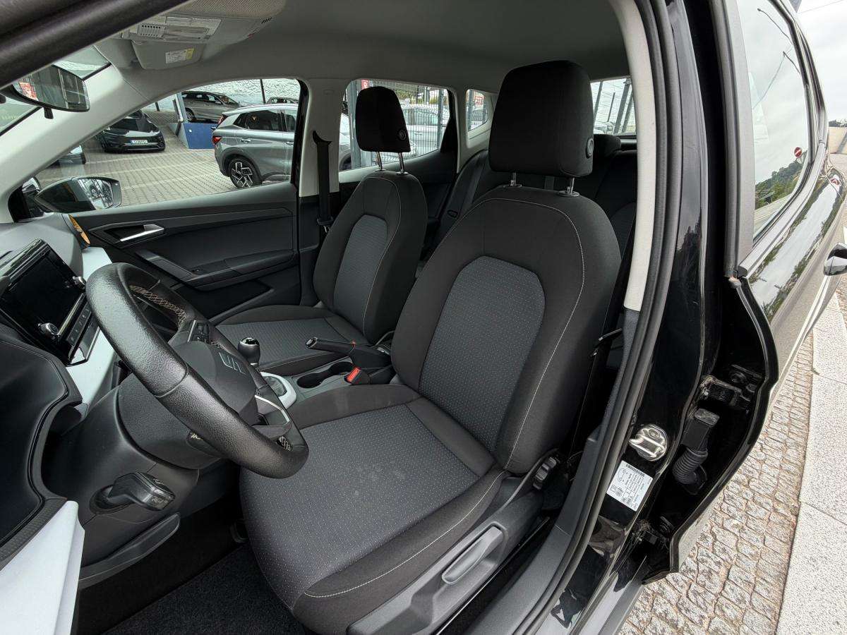 seat-arona-2023-gasolina-999cc
