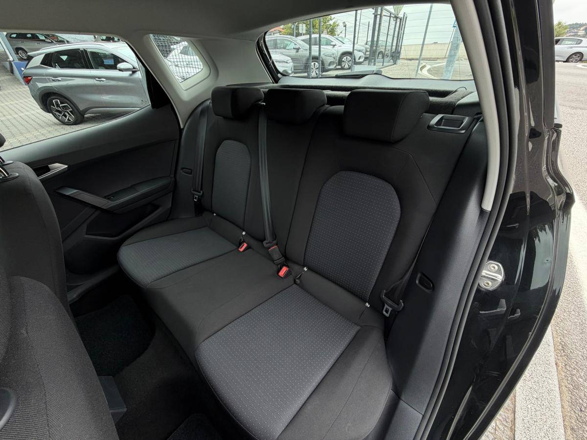 seat-arona-2023-gasolina-999cc