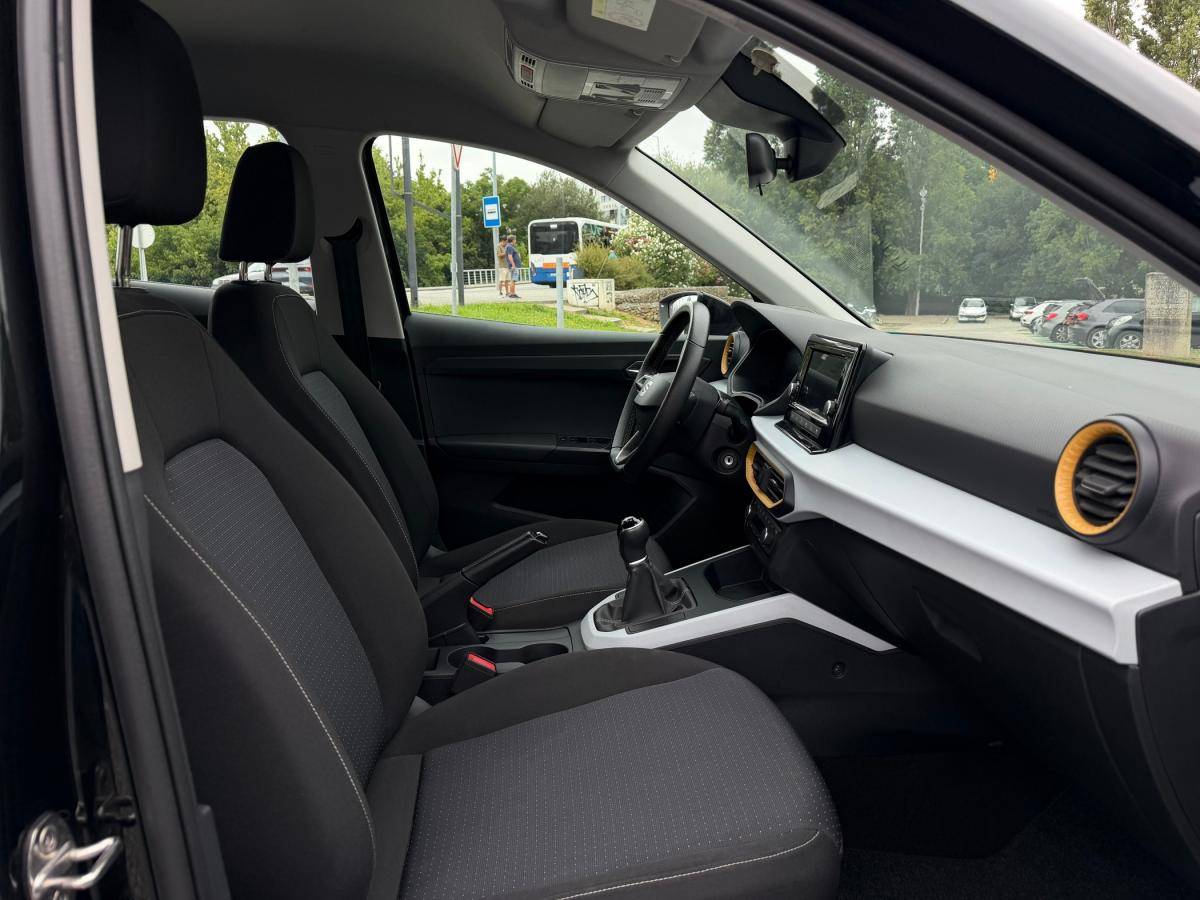 seat-arona-2023-gasolina-999cc