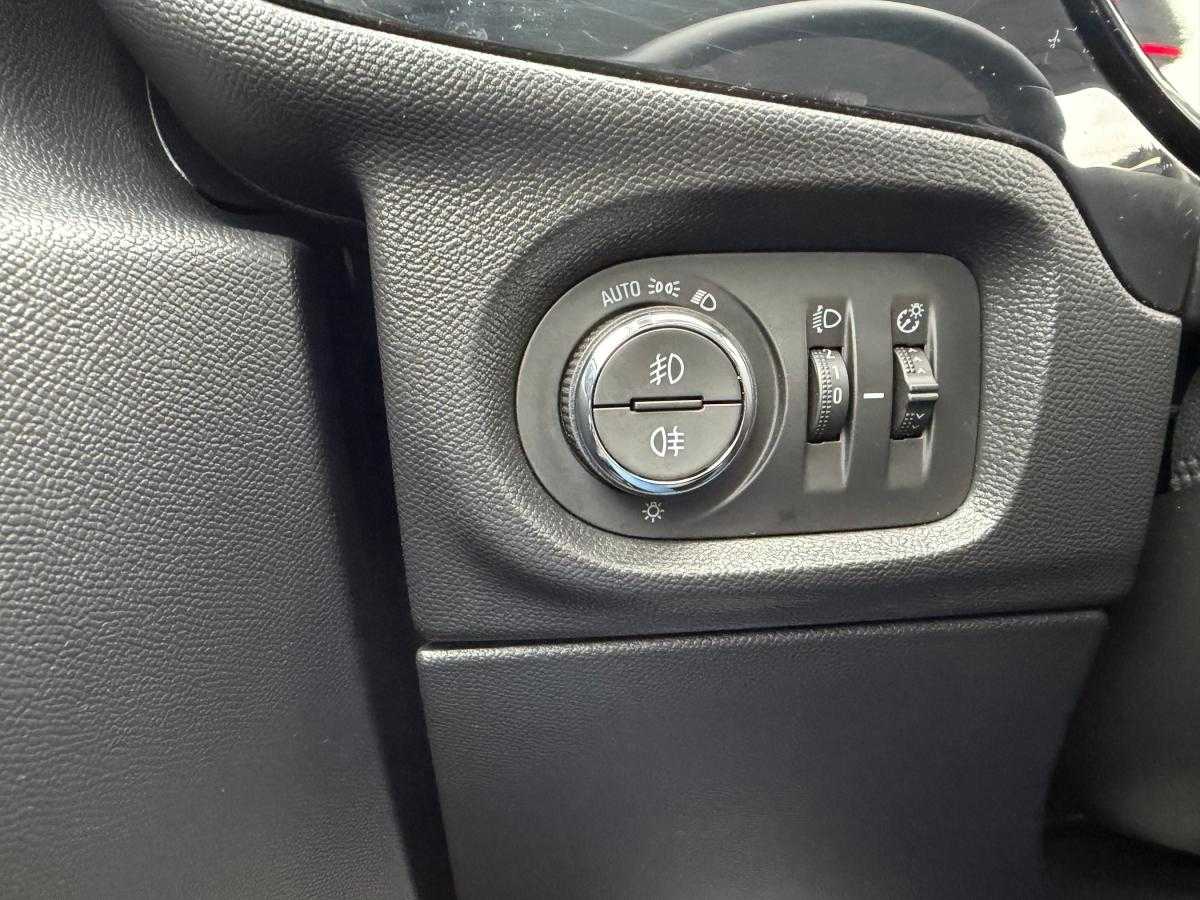 opel-corsa-2023-gasolina-1199cc