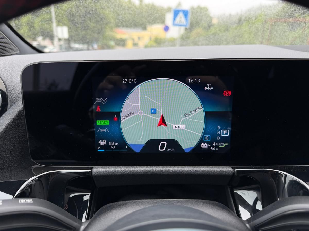 mercedes-benz-gla-2023-hibrido-a-gasolina-1332cc