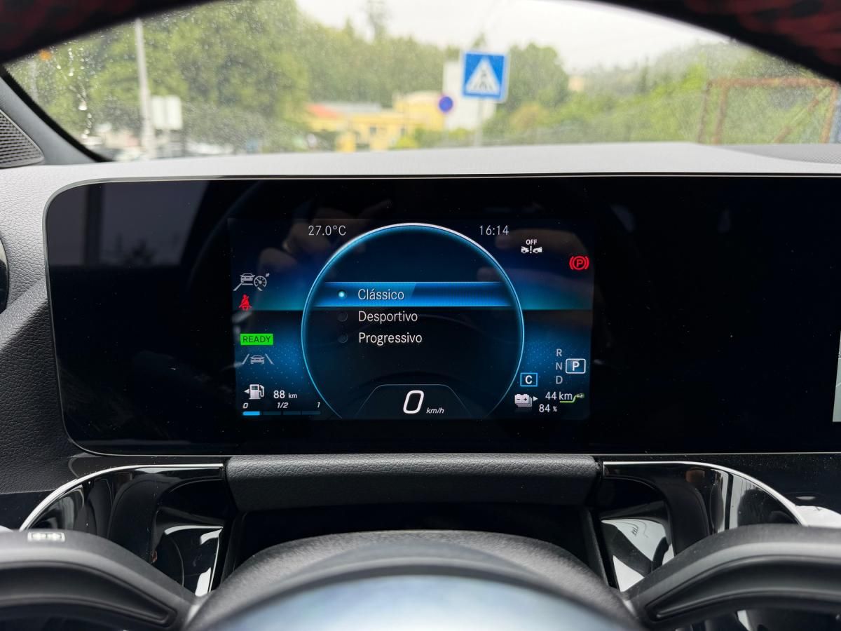 mercedes-benz-gla-2023-hibrido-a-gasolina-1332cc