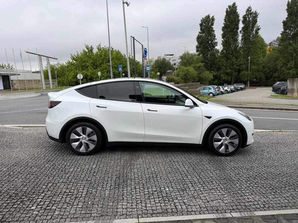 tesla-model-y-2024-eletrico-0cc