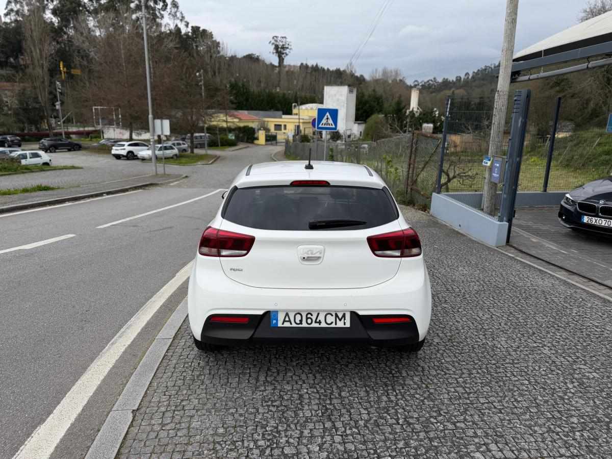 kia-rio-2022-gasolina-998cc