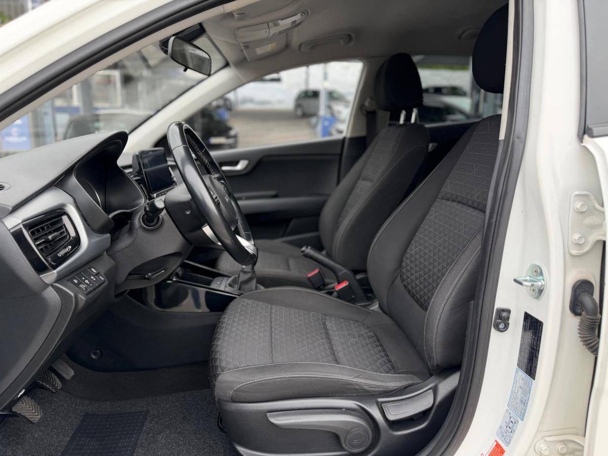 kia-rio-2022-gasolina-998cc