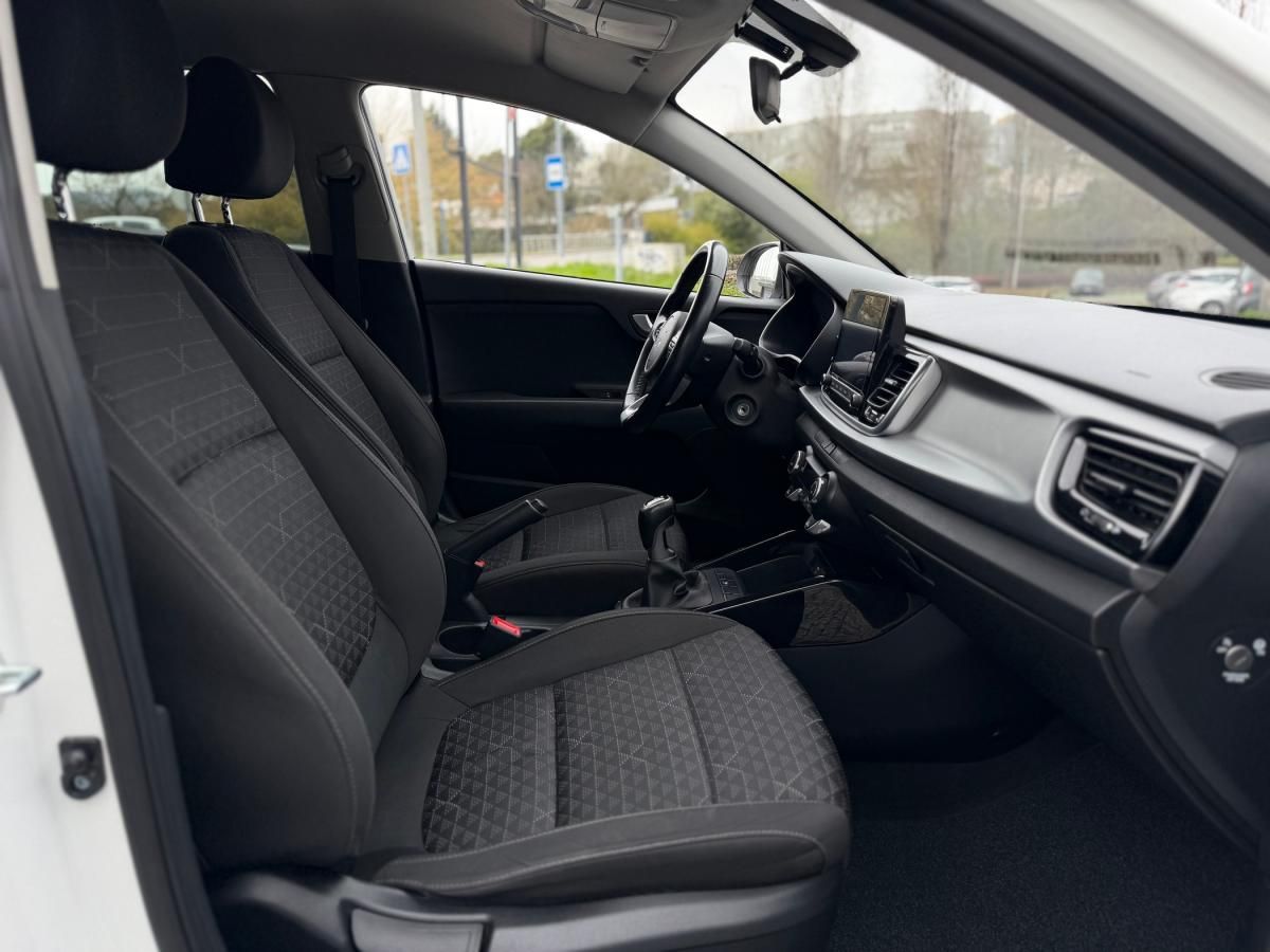 kia-rio-2022-gasolina-998cc