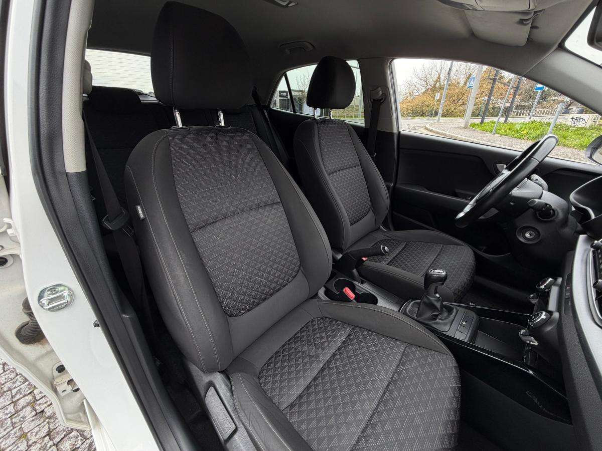 kia-rio-2022-gasolina-998cc