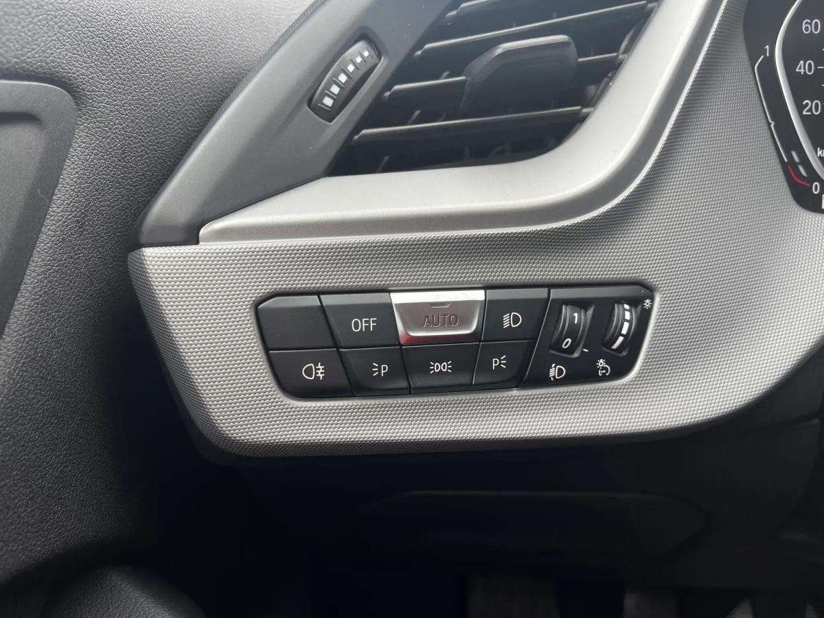 bmw-serie-1-2020-gasolina-1499cc