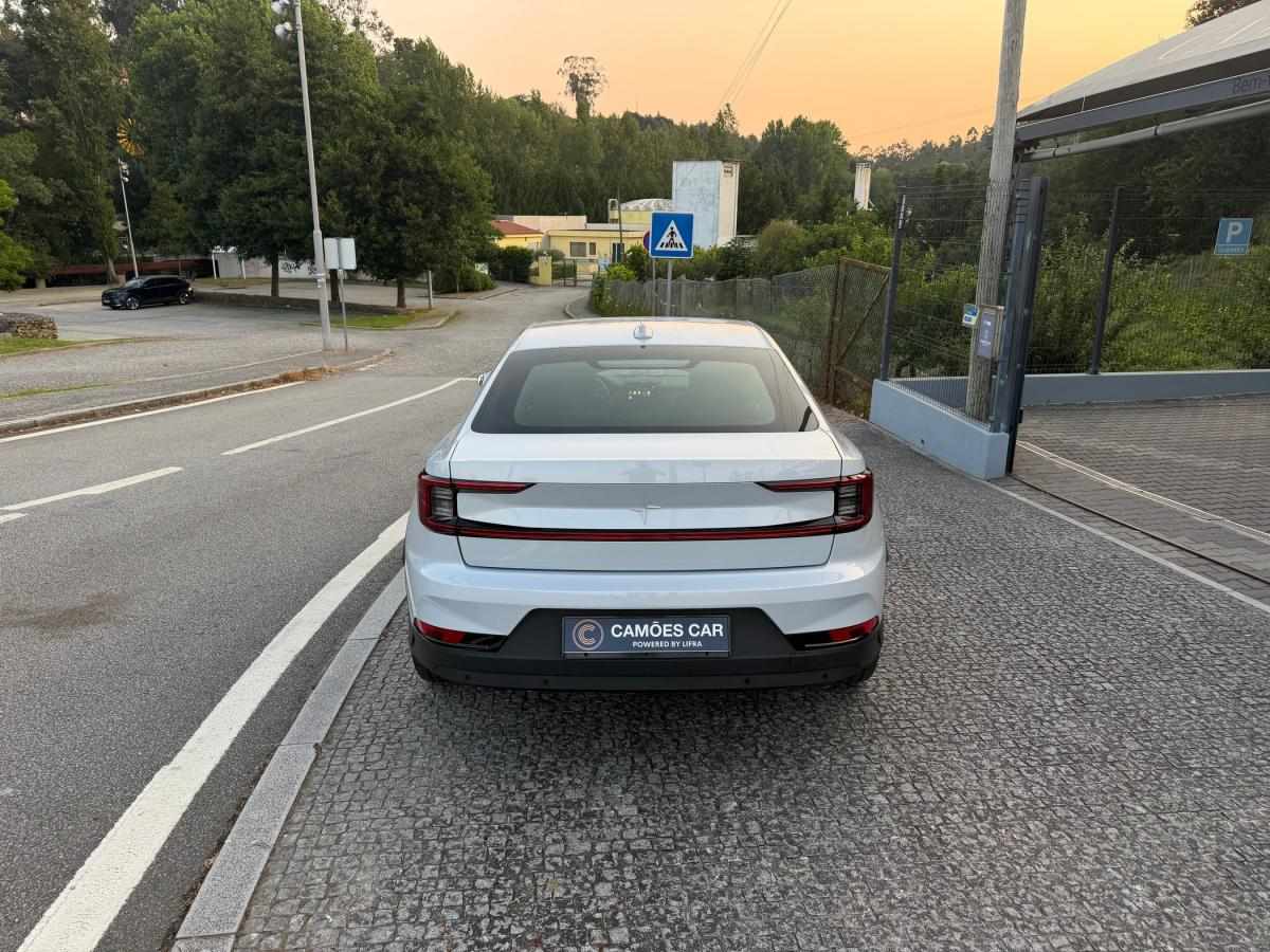 polestar-2-2023-eletrico-500cc