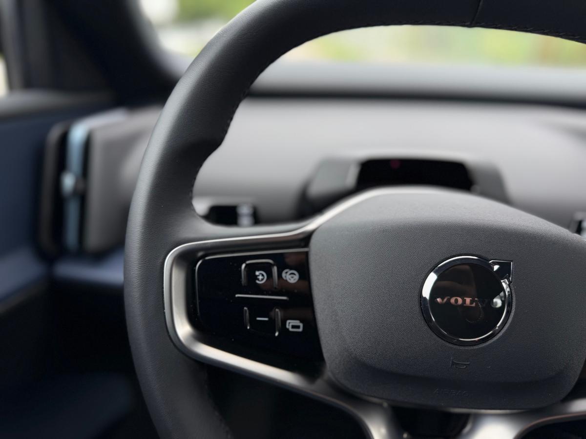 volvo-ex30-2025-eletrico-0cc
