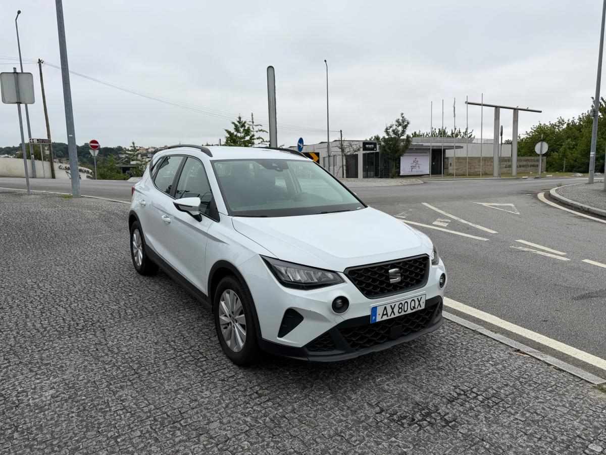 seat-arona-2023-gasolina-999cc