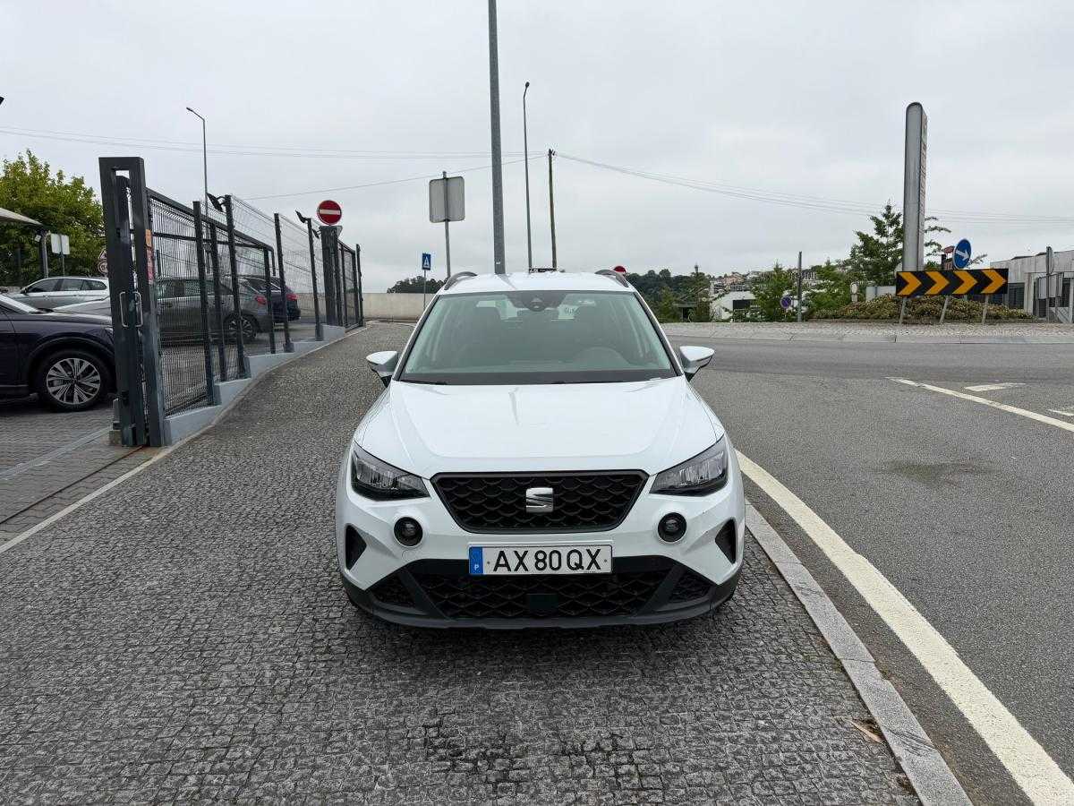 seat-arona-2023-gasolina-999cc