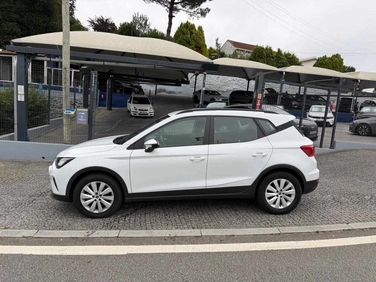 seat-arona-2023-gasolina-999cc