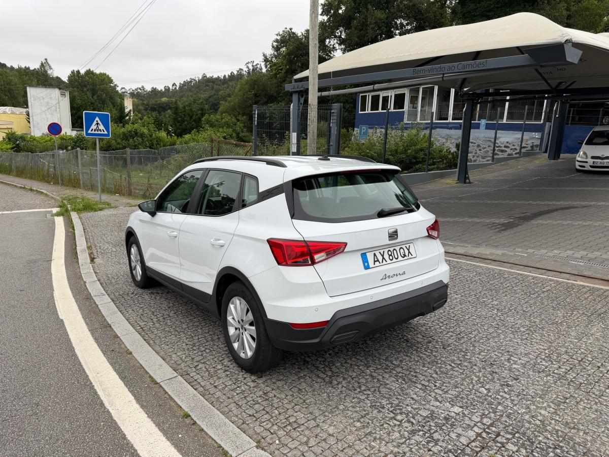 seat-arona-2023-gasolina-999cc