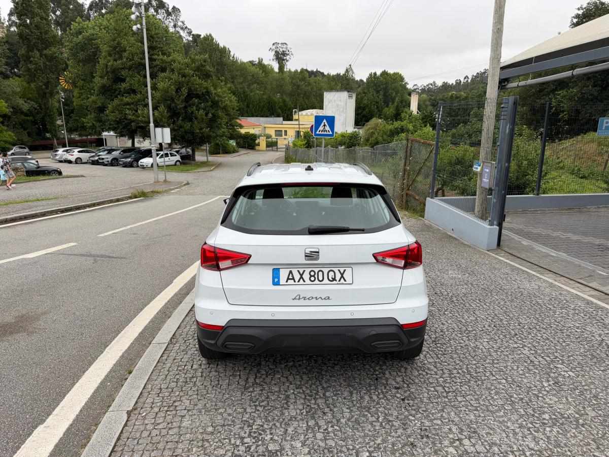 seat-arona-2023-gasolina-999cc