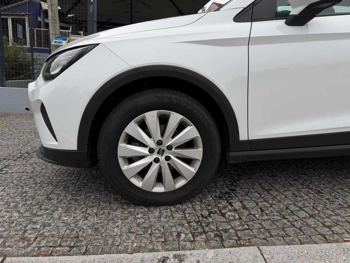 seat-arona-2023-gasolina-999cc