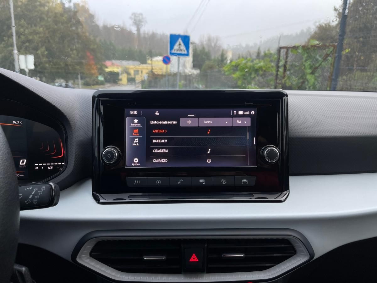 seat-arona-2023-gasolina-999cc