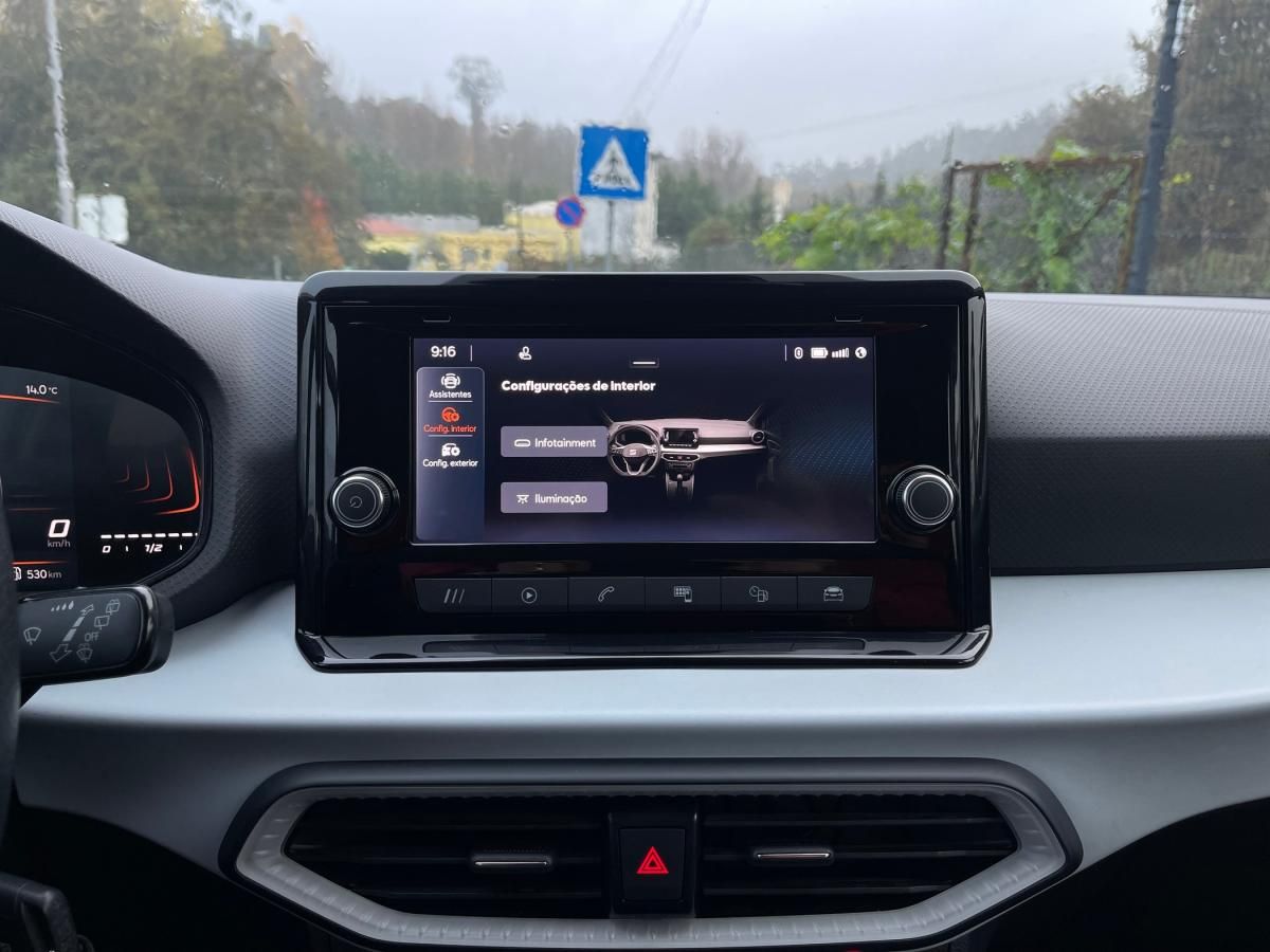 seat-arona-2023-gasolina-999cc