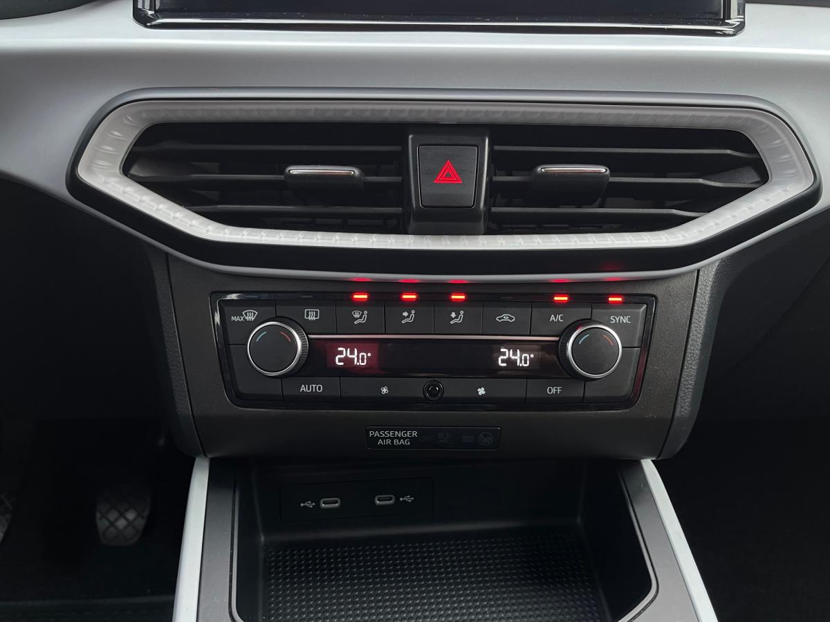 seat-arona-2023-gasolina-999cc