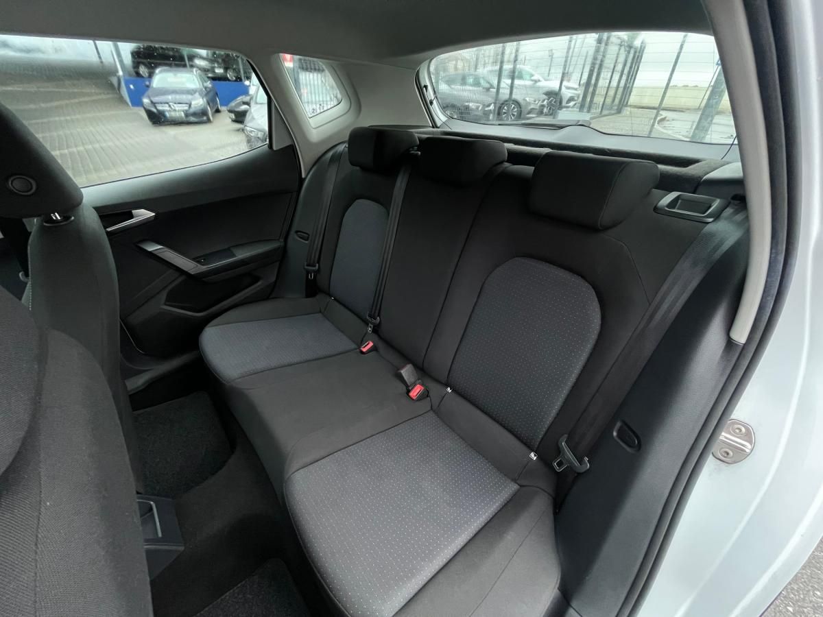 seat-arona-2023-gasolina-999cc