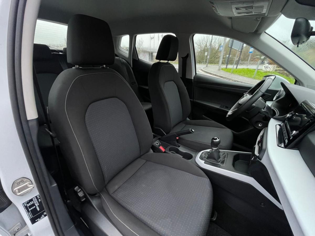 seat-arona-2023-gasolina-999cc