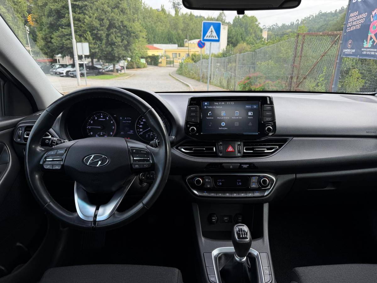 hyundai-i30-2021-gasolina-998cc