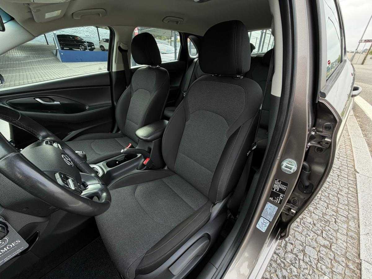 hyundai-i30-2021-gasolina-998cc