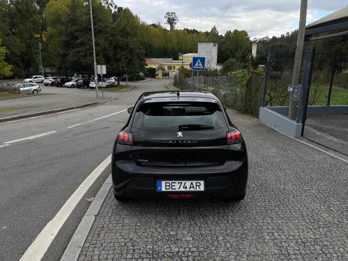 peugeot-208-2023-gasolina-1199cc