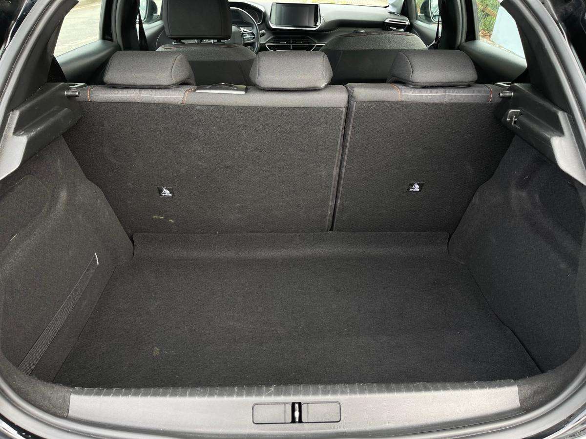 peugeot-208-2023-gasolina-1199cc