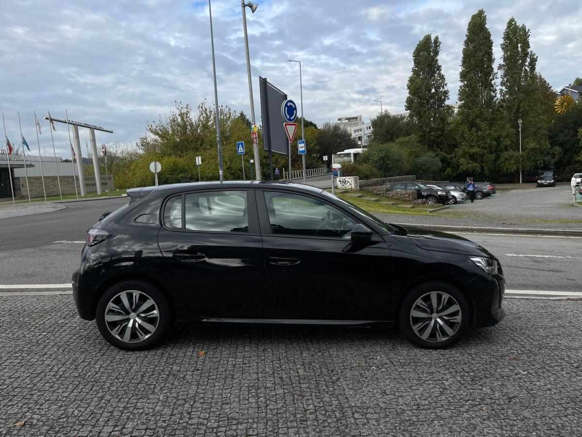 peugeot-208-2023-gasolina-1199cc