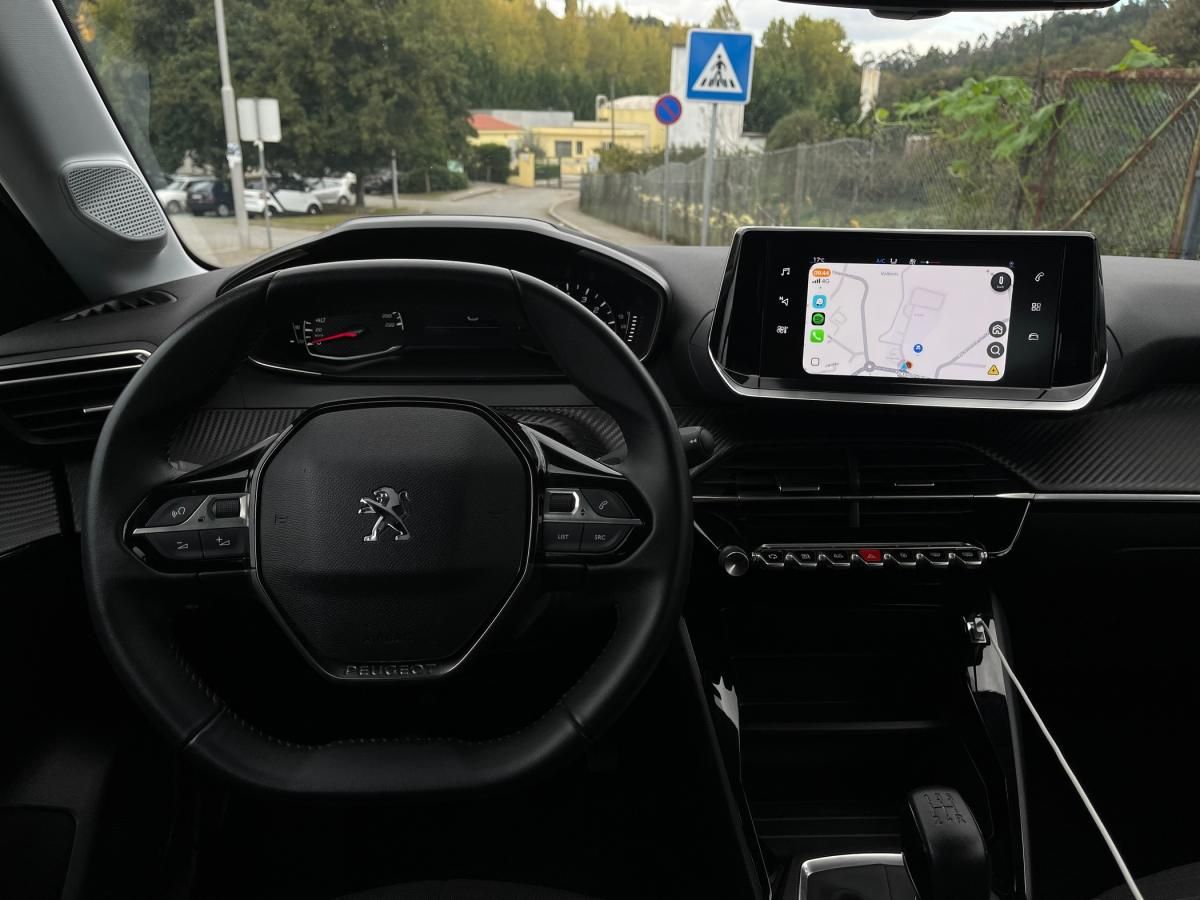 peugeot-208-2023-gasolina-1199cc