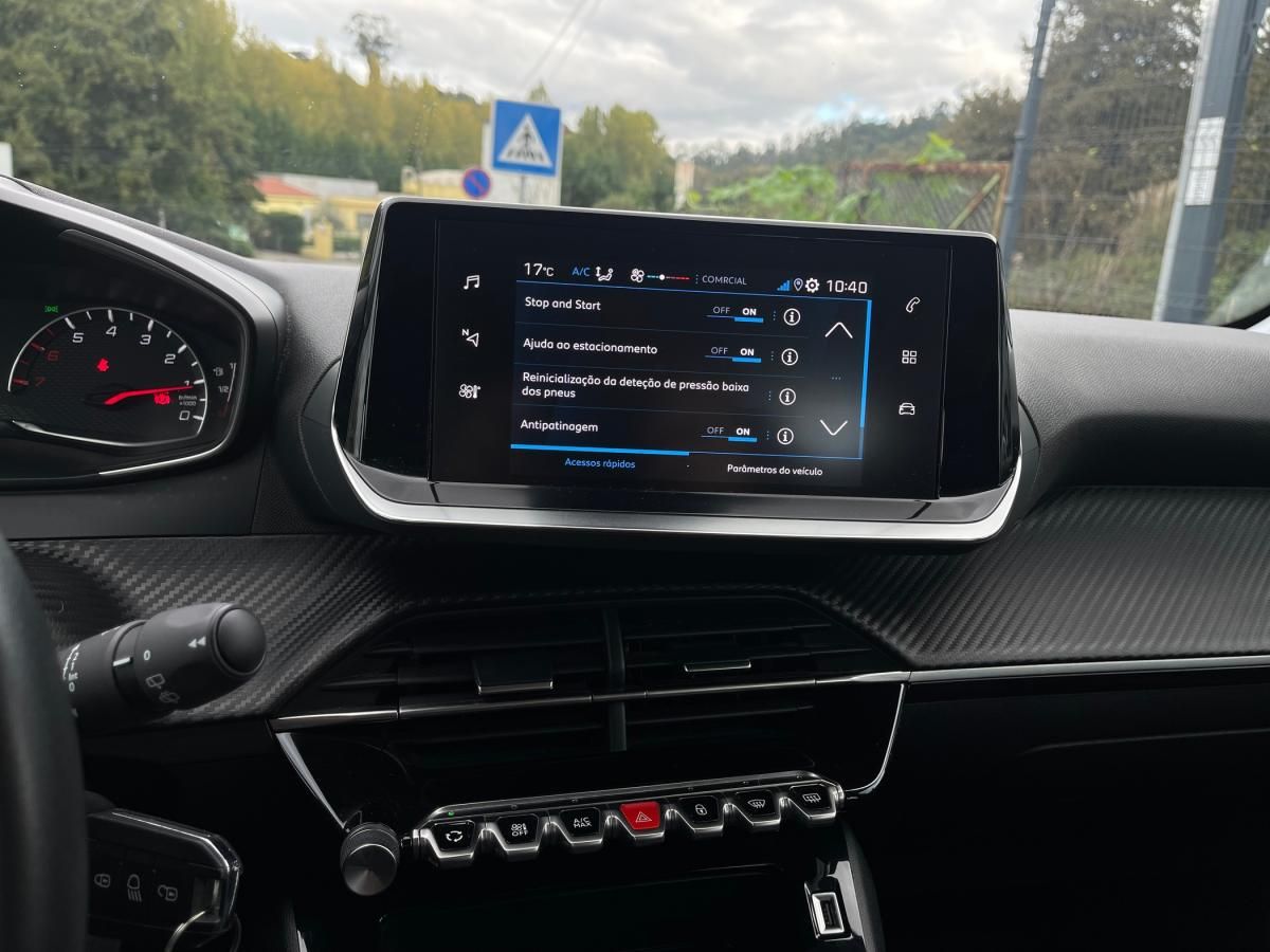 peugeot-208-2023-gasolina-1199cc