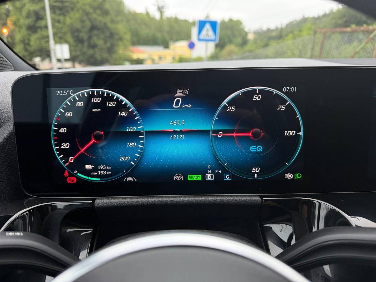 mercedes-benz-eqa-2022-eletrico-0cc