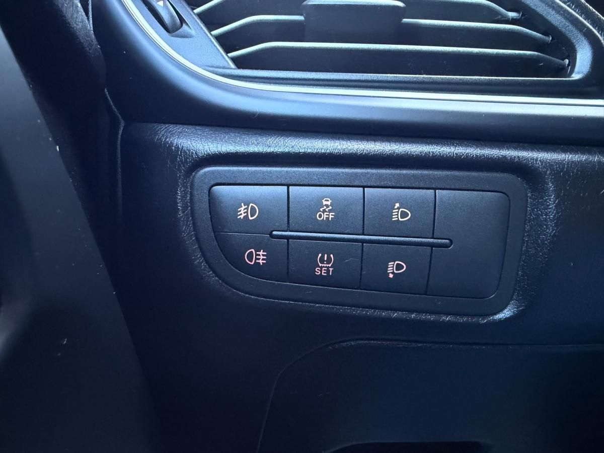 fiat-tipo-station-wagon-2018-diesel-1248cc