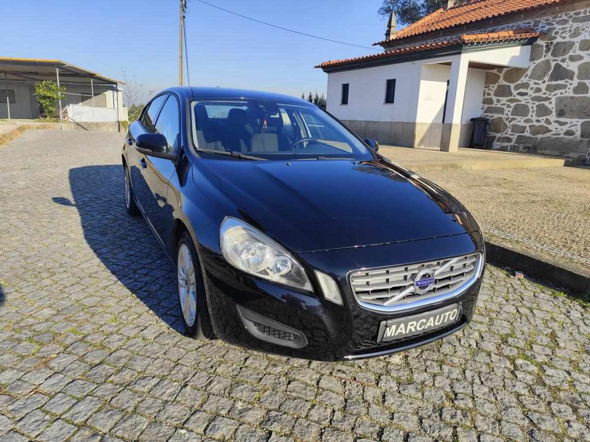 volvo-s60-2011-diesel-1560cc