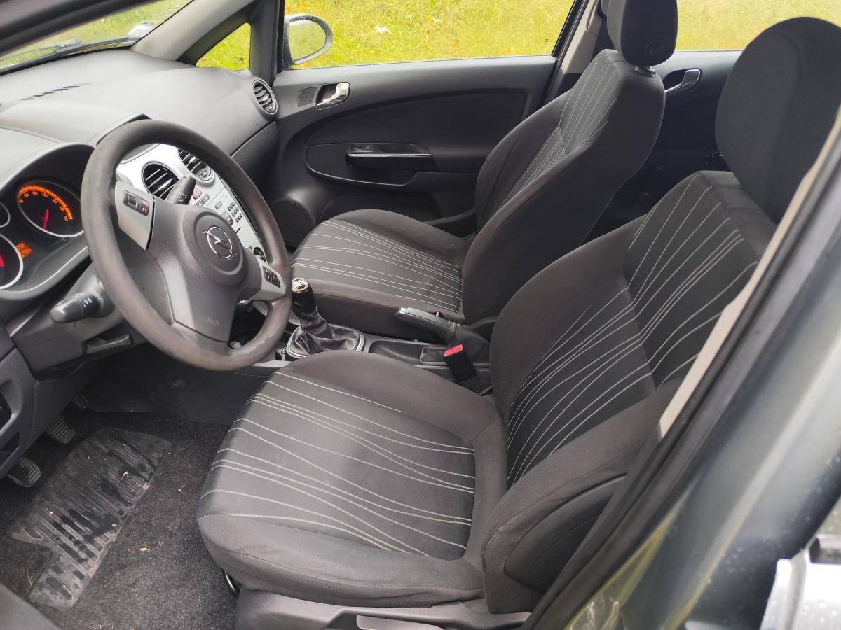 opel-corsa-2010-gpl-1200cc