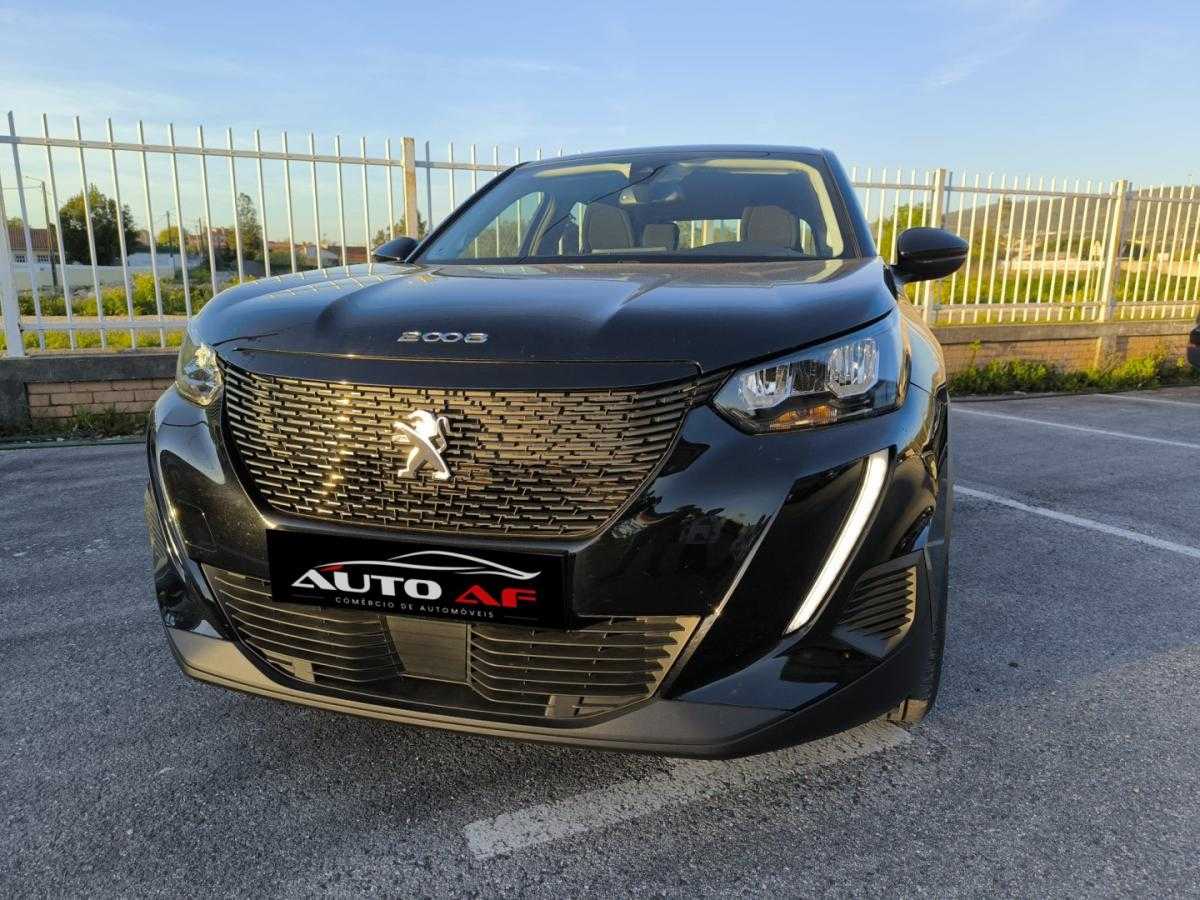 peugeot-2008-2021-diesel-1499cc