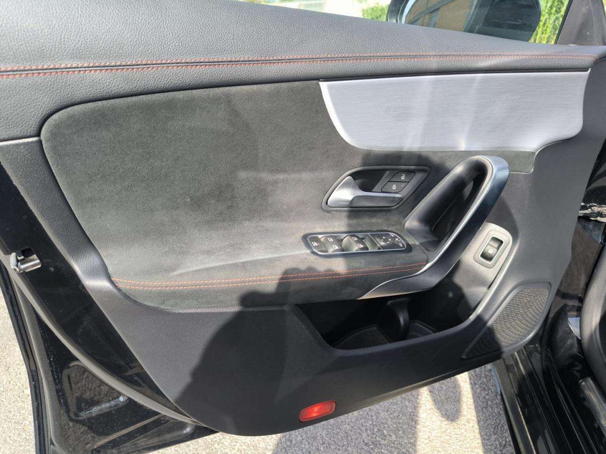 mercedes-benz-cla-2022-hibrido-1332cc