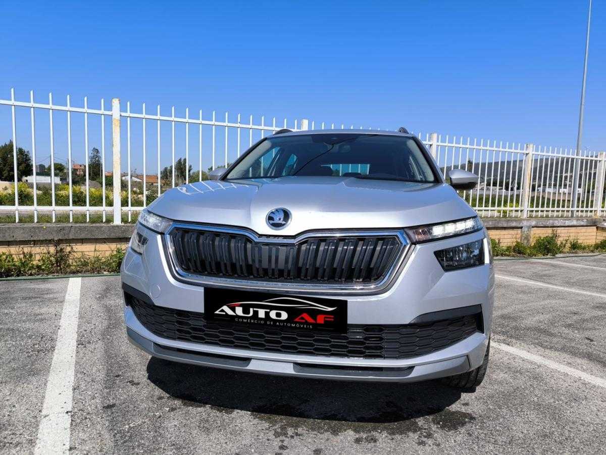 skoda-kamiq-2023-gasolina-999cc